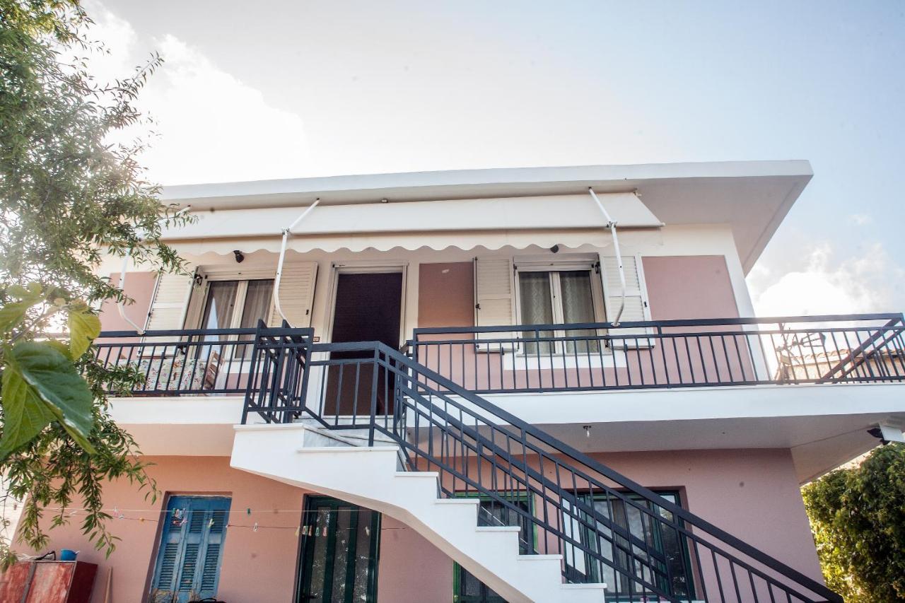 Casa Serena Asprogerakata Exterior photo